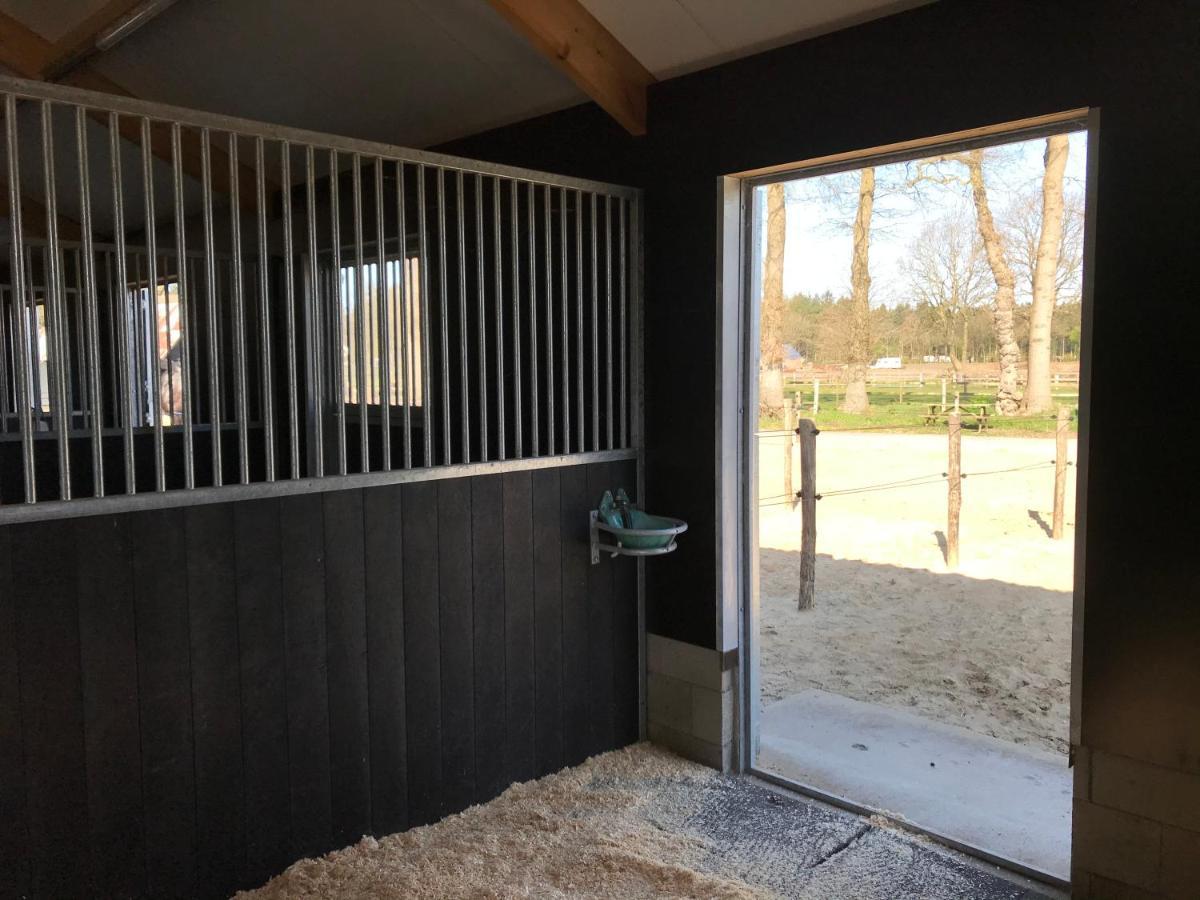 'T Heidepaleis Bed & Breakfast Garderen Exterior foto