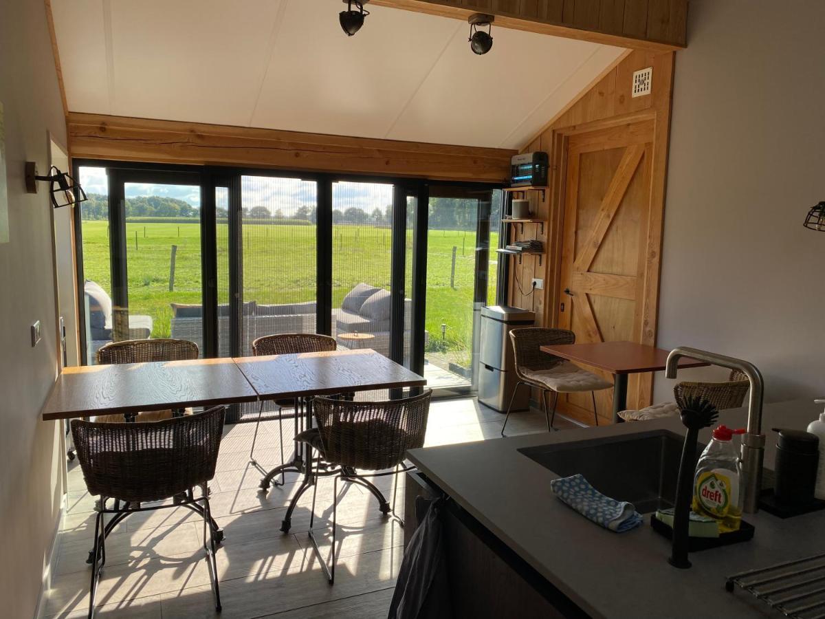 'T Heidepaleis Bed & Breakfast Garderen Exterior foto