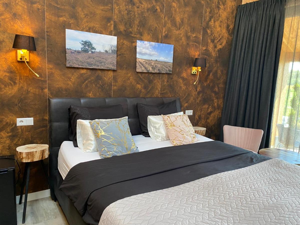 'T Heidepaleis Bed & Breakfast Garderen Exterior foto