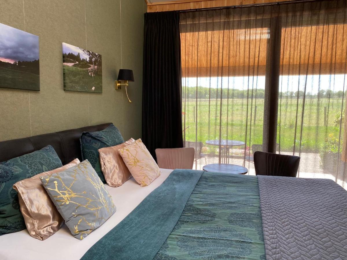 'T Heidepaleis Bed & Breakfast Garderen Exterior foto